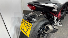 Honda CB750 Hornet (25MY)